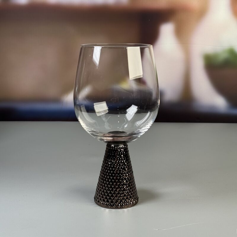 qualità Arte Moderna Unico Vetro Di Vino A Base Di diamanti Elettroplata In Argento Realizzato Per Esperienze Di Cucina Di Lusso Nei Ristoranti Bar E Eventi fabbrica