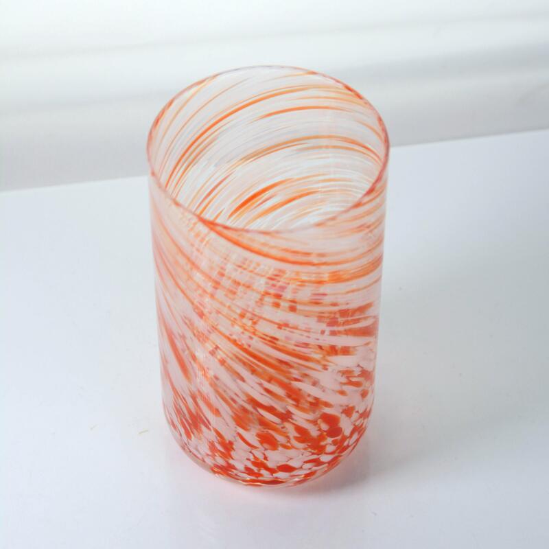 qualità Hand-blown Orange Swirl Confetti Glass Cup - Artisan Crafted Drinking Glass for Whiskey and Cocktails fabbrica