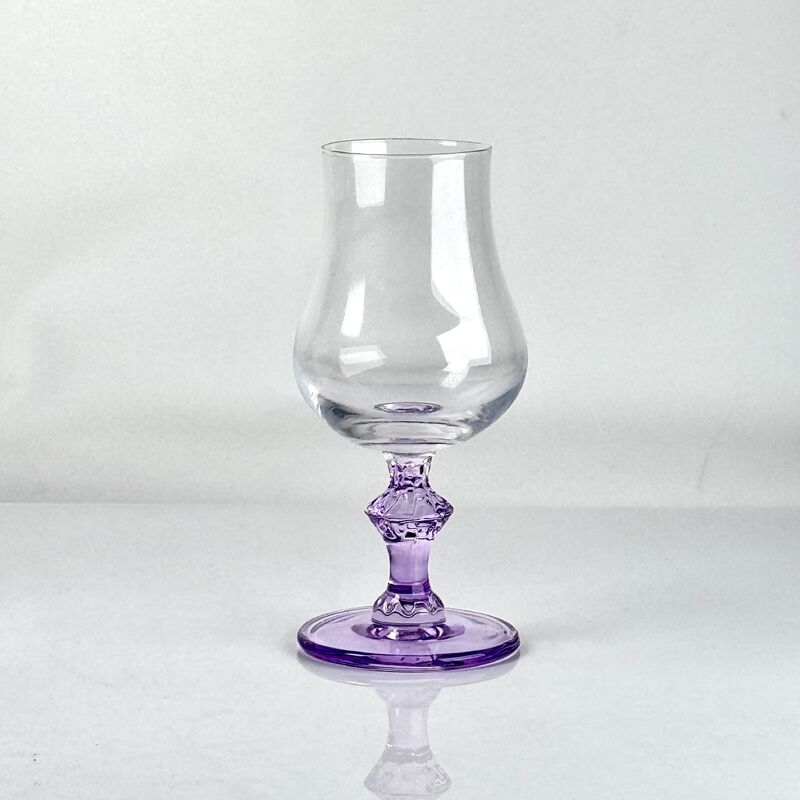 qualità 4‑Pack Vintage Purple Stem Wine Glasses, Assorted Shapes Clear Cup with Decorative Purple Stem, Handblown Glass Goblets for Wedding Party Home Tabletop Decoration fabbrica