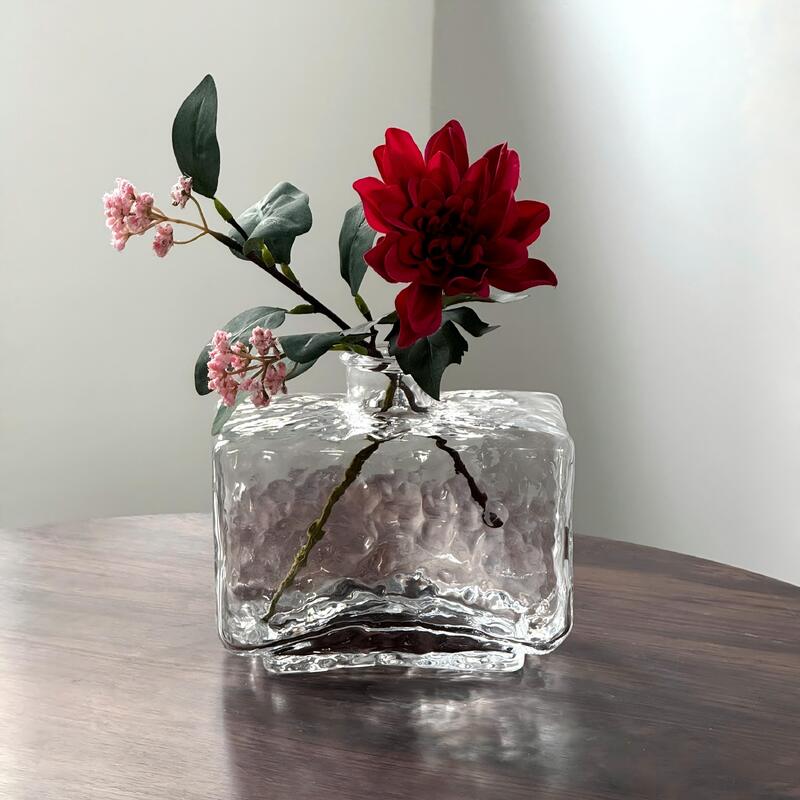 qualità Rectangular Clear Hammered Glass Vase - Modern Minimalist Decorative Flower Vase for Table Centerpiece fabbrica