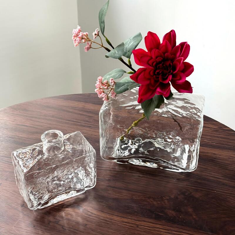qualità Rectangular Clear Hammered Glass Vase - Modern Minimalist Decorative Flower Vase for Table Centerpiece fabbrica
