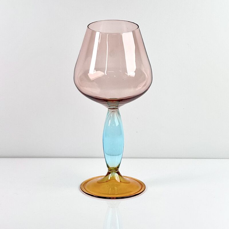 Qualità Hand-Blown Gradient Color Borosilicate Wine Glasses, Multi-Color Artistic Stem Goblets for Wine, Cocktail, Home Bar & Party Decor fabbrica