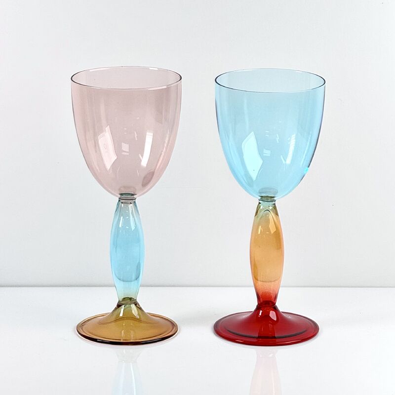 Qualità Hand-Blown Gradient Color Borosilicate Wine Glasses, Multi-Color Artistic Stem Goblets for Wine, Cocktail, Home Bar & Party Decor fabbrica