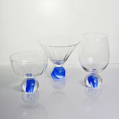 qualità Elegant Blue Cloud Crystal Wine Glass Set Ideale Per Ristoranti Alberghi Bar E Servizi Di Catering Fornisce Chiarezza E Stile Superiore fabbrica