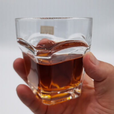 qualità Bicchieri di whisky a fondo quadrato trasparente da 10 oz per la casa fabbrica
