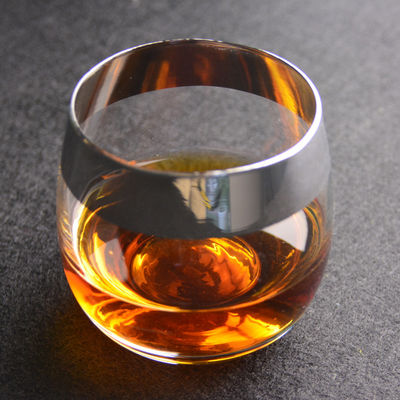 qualità Bicchiere rotonde di whisky fatti a mano fabbrica