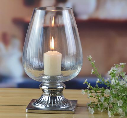 qualità Antichi portacandeli a pilastro fatti a mano con piede d'argento fabbrica