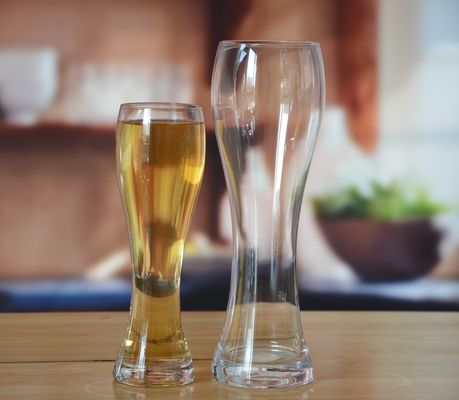 qualità Bicchieri di birra artigianale Pilsner trasparenti per feste fabbrica