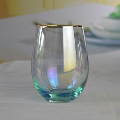 qualità Vino cristallino a bordo dorato fabbrica