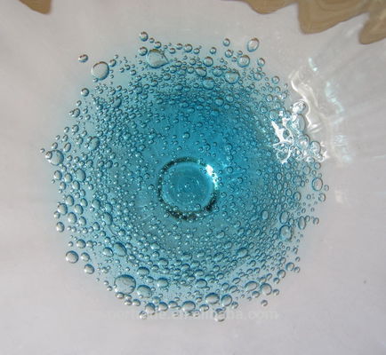 qualità Bicchiere di vino blu d'oceano fatti a mano con bolle frizzanti fabbrica
