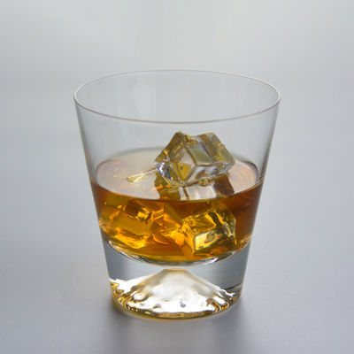 qualità Vaso di whisky a base pesante trasparente fatto a mano per feste fabbrica