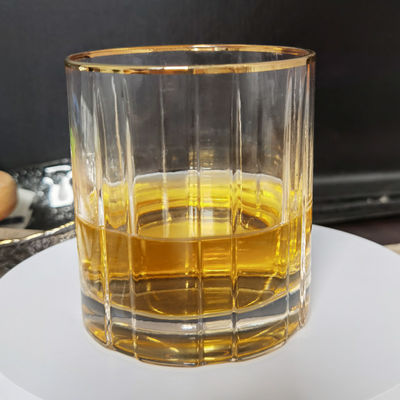 qualità Confezionato con cerchiera d'oro, intero set di bicchieri di whisky fatti a mano fabbrica