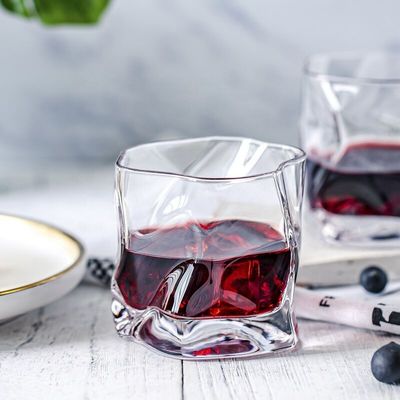 qualità Bicchiere di whisky artigianali irregolari con bordo dorato fabbrica
