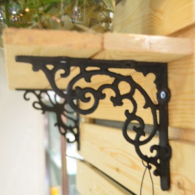 qualità Vintage Classic Pattern Cast Iron Shelf Bracket per negozio fabbrica