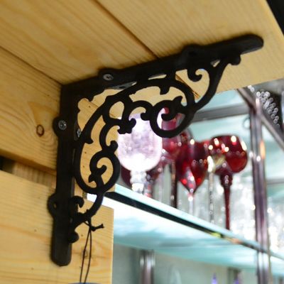 qualità Vintage Classic Pattern Cast Iron Shelf Bracket per negozio fabbrica