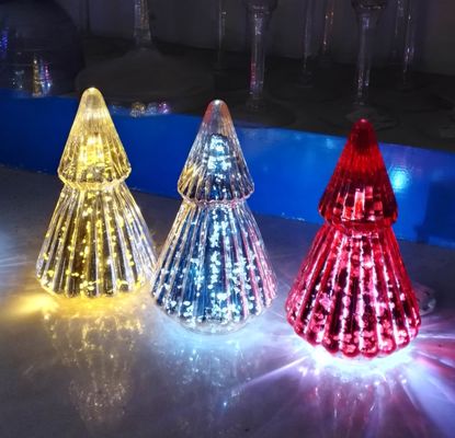 qualità Modello di vetro dell'albero di Natale dei supporti di candela di festa di Handblown LED fabbrica