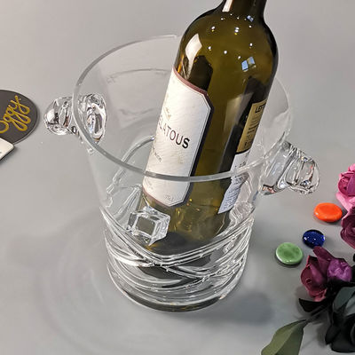 qualità Un bicchiere di whisky artigianale unico con occhi intarsiati fabbrica